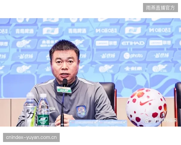 于根伟搏命式换人风格显著，津门虎多次在比赛末段改变战局。